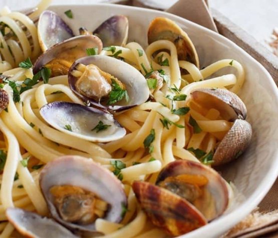 Linguini con Almejas