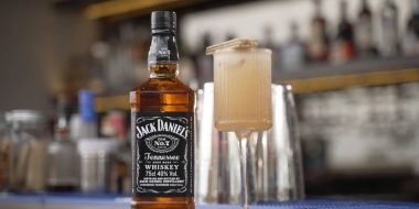 ¡El arte de un cóctel que une culturas!