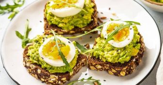 sandwich-pan-integral-aguacate-huevo-foto-contenidos-sabor-usa