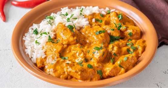 Tikka masala de pollo