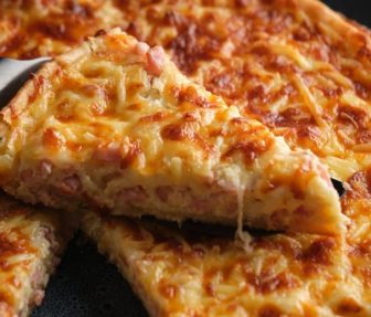 overnight-bacon-cheese-strata-foto-contenidos-sabor-usa