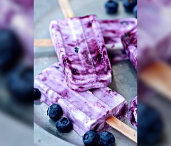 paleta-de-arandanos-con-licor-foto-contenidos-sabor-usa