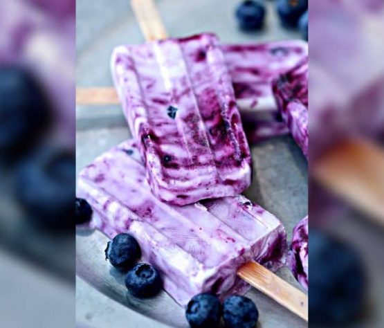 Paleta de arándanos con licor