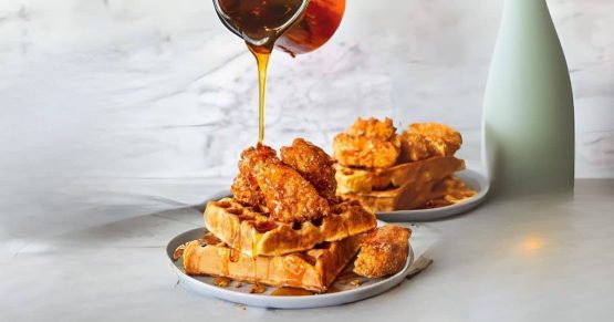 Panamanian chicken waffle