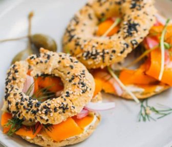 bagel-queso-crema-salmon-receta-sabor-usa