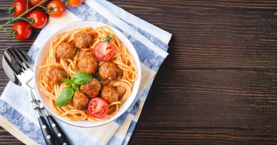 Espagueti con albondigas