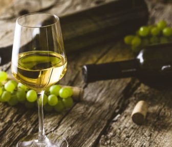 vino-blanco-maridaje-perfecto-sabor-usa