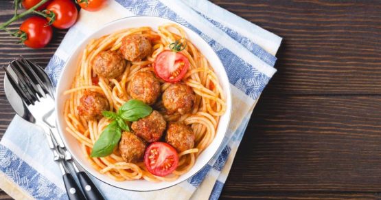 Espagueti con albondigas